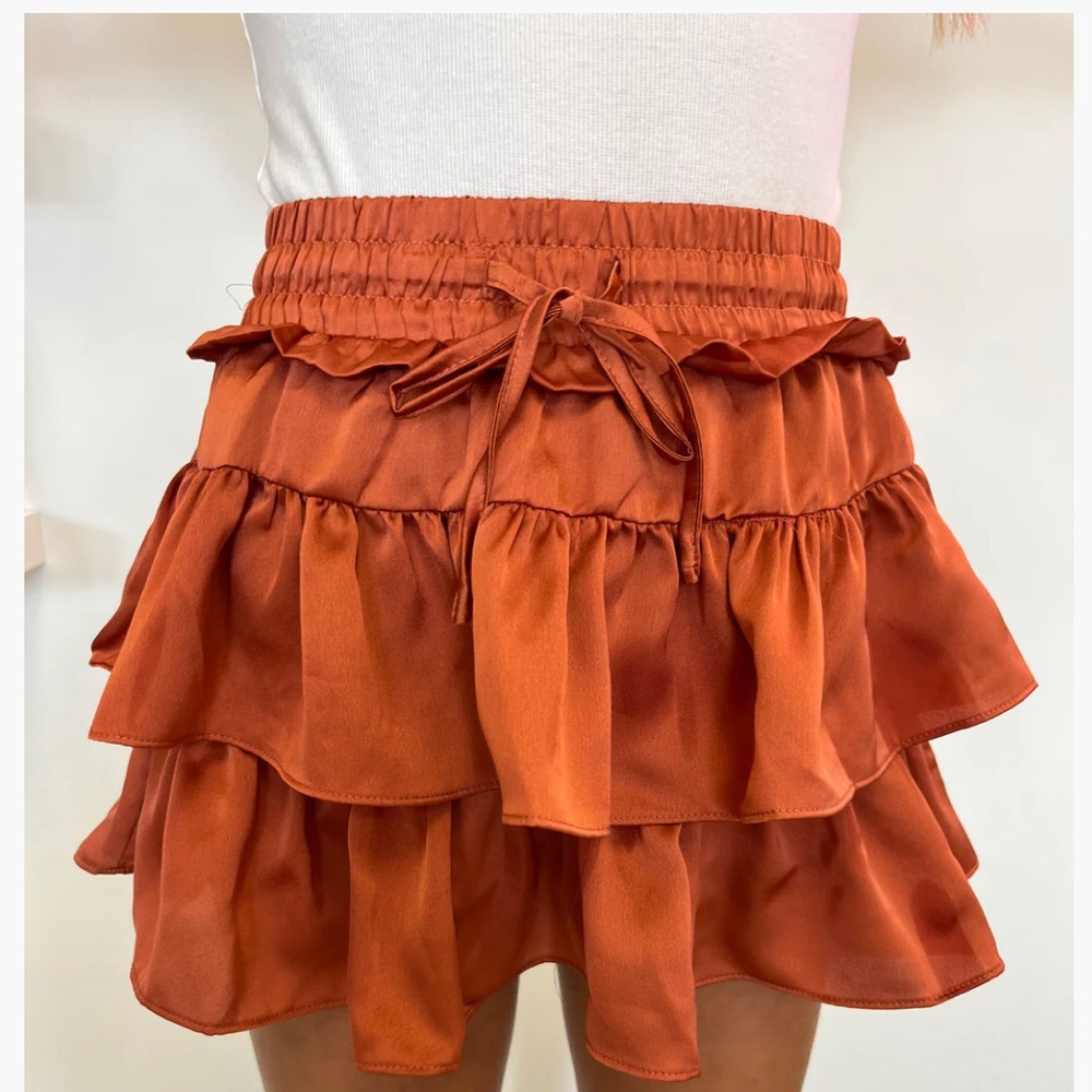 burnt orange skirt!